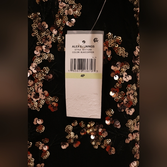 Alex Evenings Sequin Lace Cocktail Dress - Picture 6 of 11